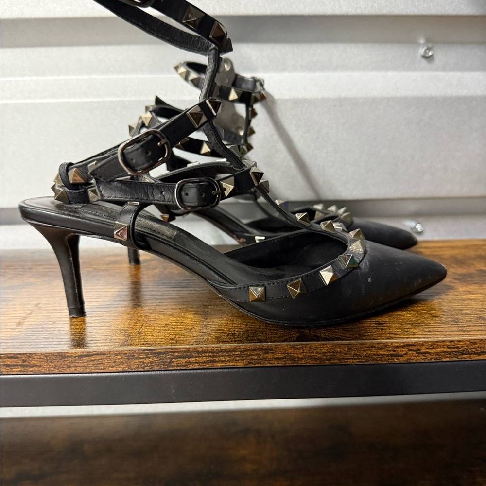 Valentino Garavani Rockstud Noir Slingback 65mm Pumps Size 6.5 US | 37 EU